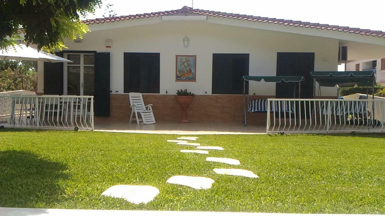 פונטנה ביאנקה Villa Delle Muse מראה חיצוני תמונה